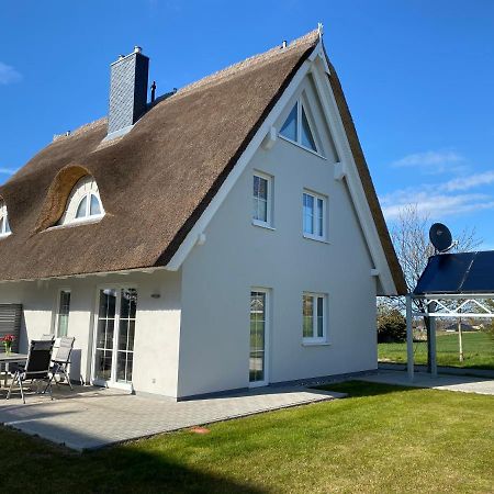Villa Reetdachhaus Salzhaff Pepelow Exterior foto